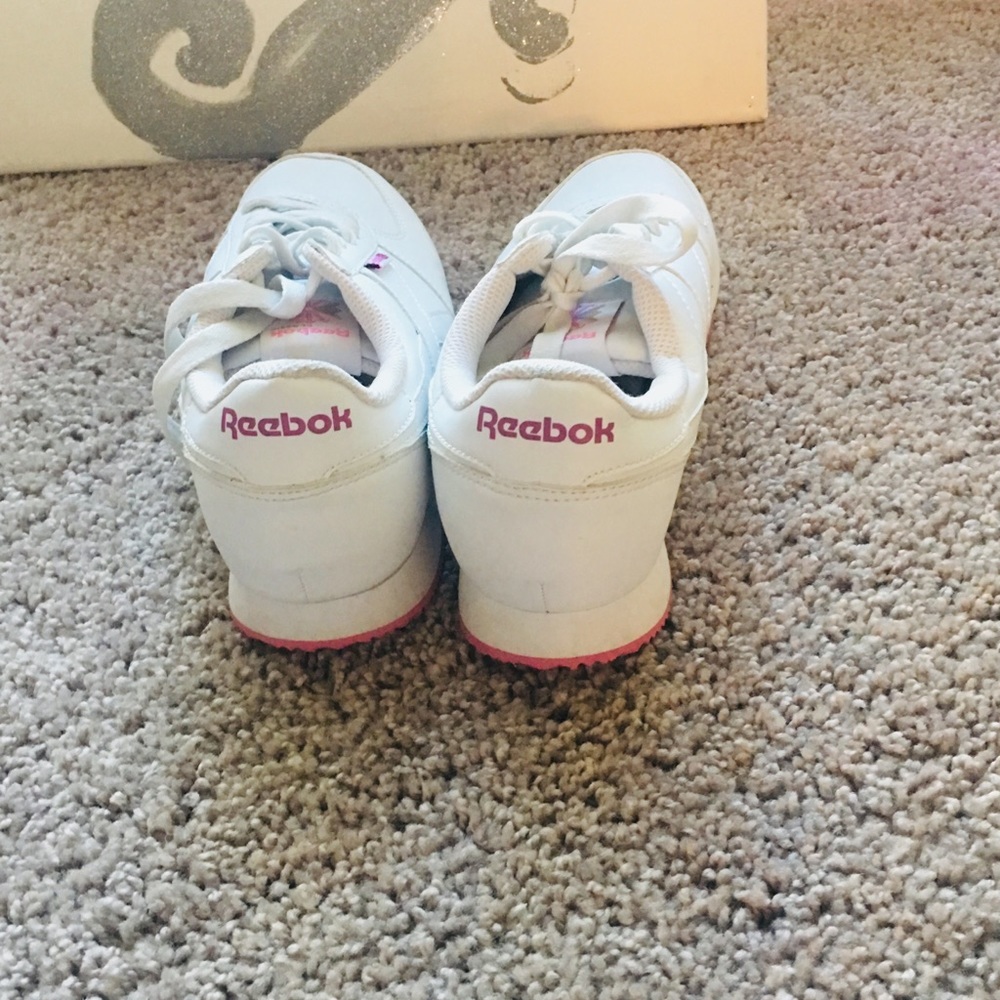 Shoes - Picture 2 of 3
